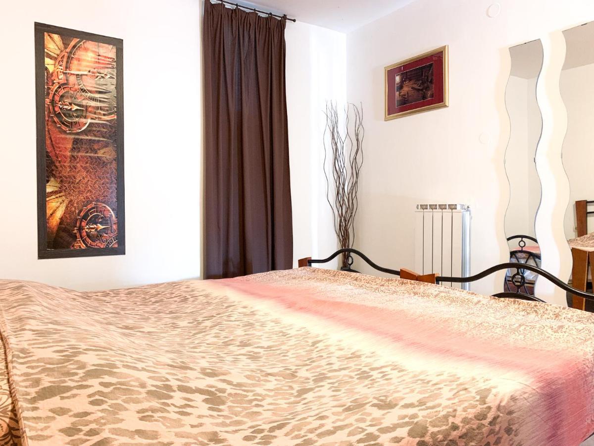 Apartmani Sincic 普拉 外观 照片