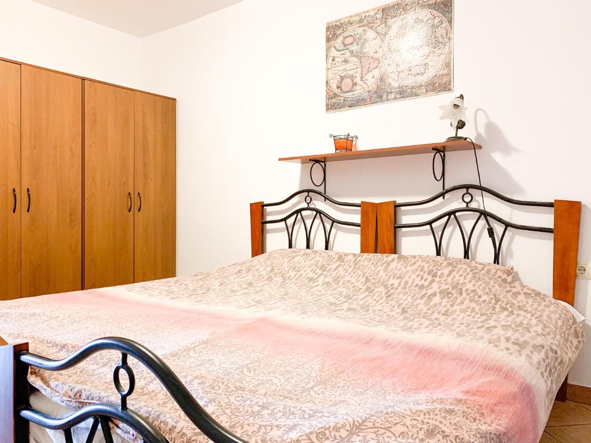 Apartmani Sincic 普拉 外观 照片